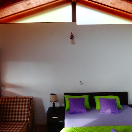 Karali Apartments ลากาดิน ภายนอก รูปภาพ