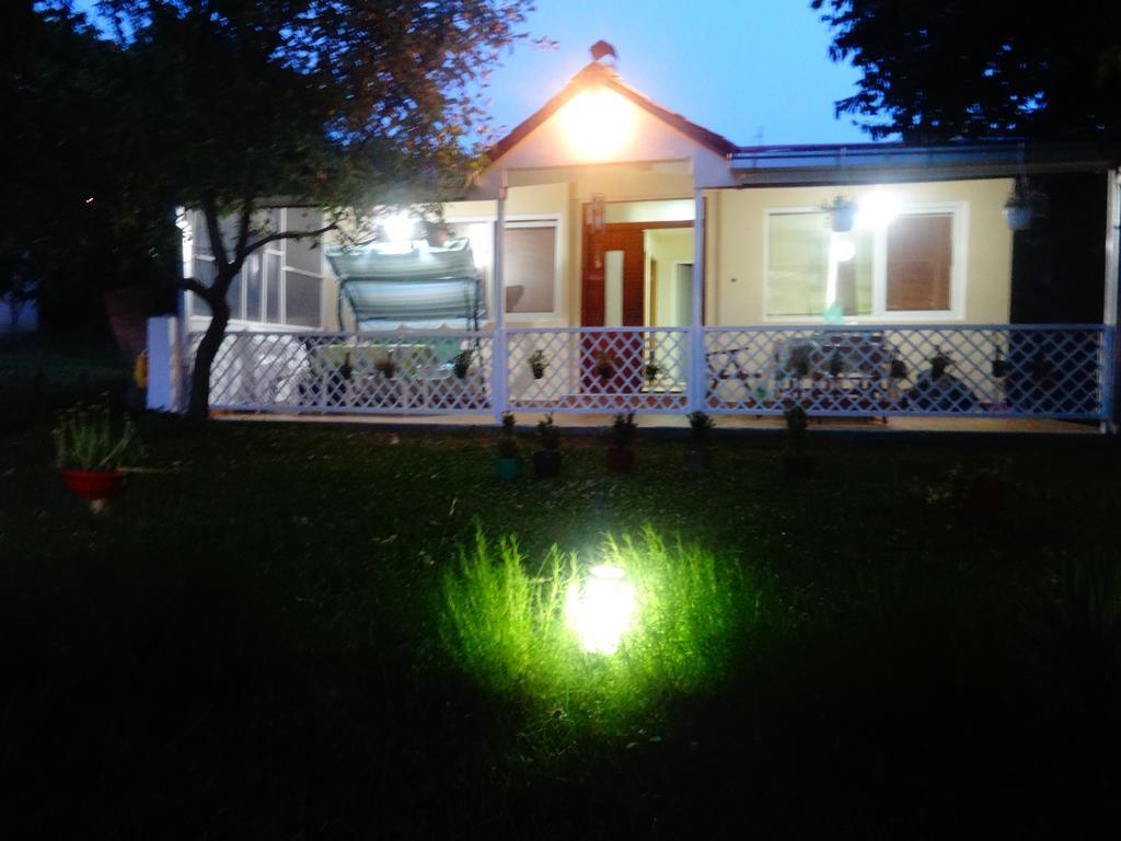 Karali Apartments ลากาดิน ภายนอก รูปภาพ