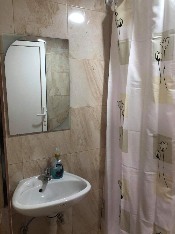 Karali Apartments ลากาดิน ภายนอก รูปภาพ