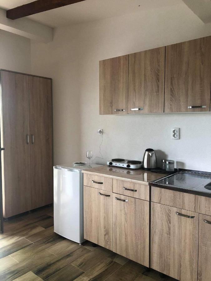 Karali Apartments ลากาดิน ภายนอก รูปภาพ